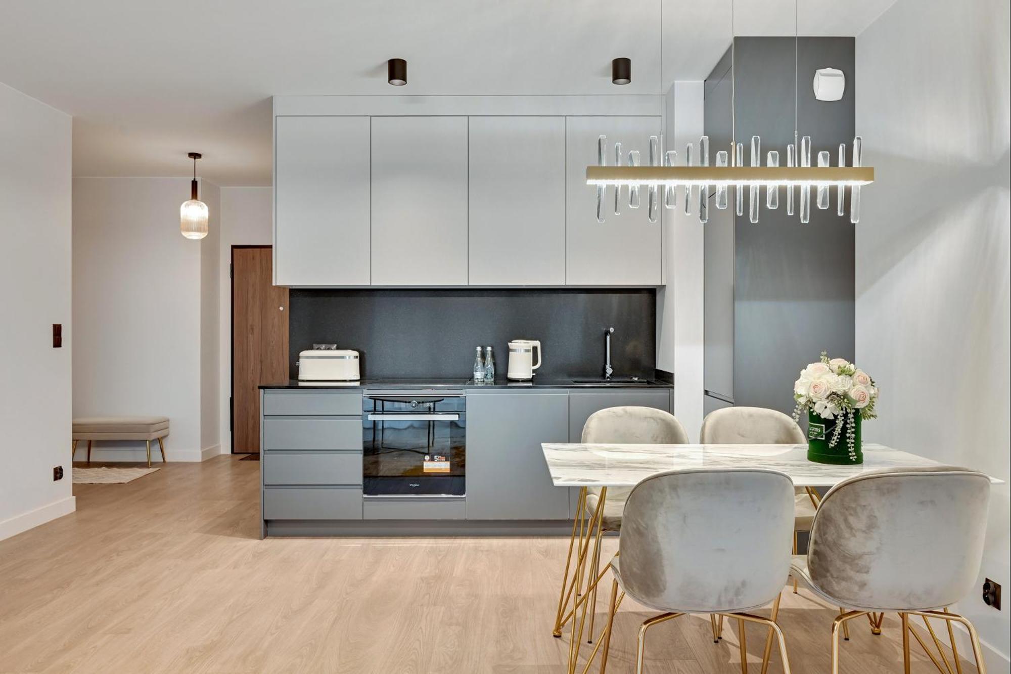 Scala City Center Premium Apartments With Parking By Lion Apartments グダニスク エクステリア 写真