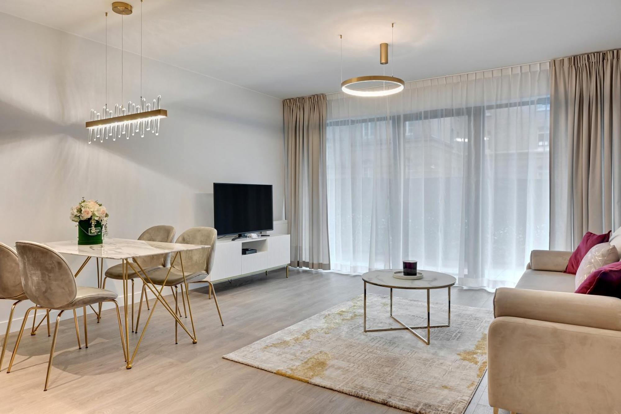 Scala City Center Premium Apartments With Parking By Lion Apartments グダニスク エクステリア 写真